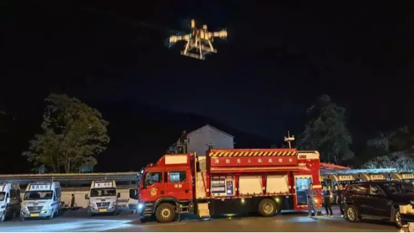 垂直起降固定翼无人机培训引领行业新航向，如何选择专业机构？