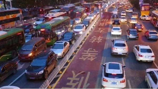 资讯：无人机拥堵治理应用研究